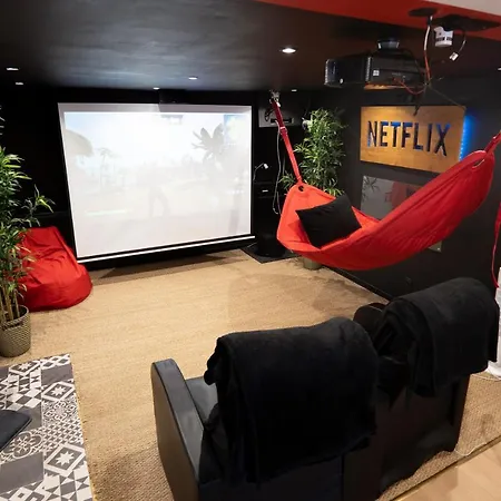 Capsule Cinema - Balneo Cinema Playstation 5 * Valenciennes