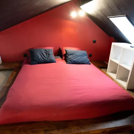 Capsule Cinema - Balneo Cinema Playstation 5 Apartment *