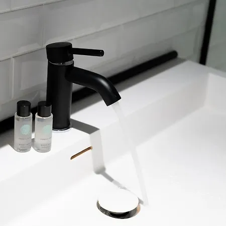 Apartment Capsule Cinema - Balneo Cinema Playstation 5